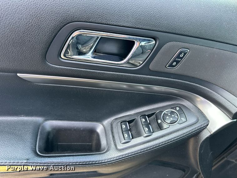 image for item NP9845 2017 Ford Explorer Police  SUV