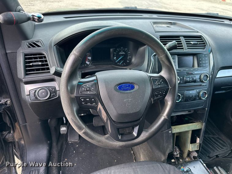 image for item NP9845 2017 Ford Explorer Police  SUV