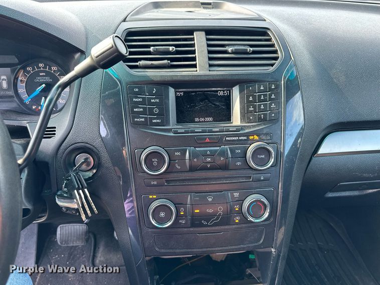 image for item NP9845 2017 Ford Explorer Police  SUV