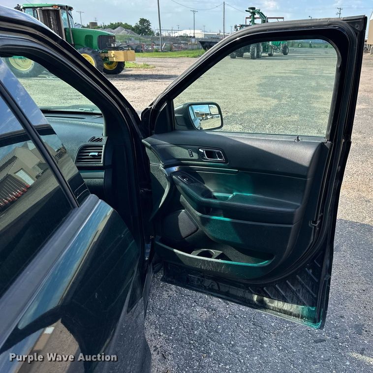 image for item NP9845 2017 Ford Explorer Police  SUV