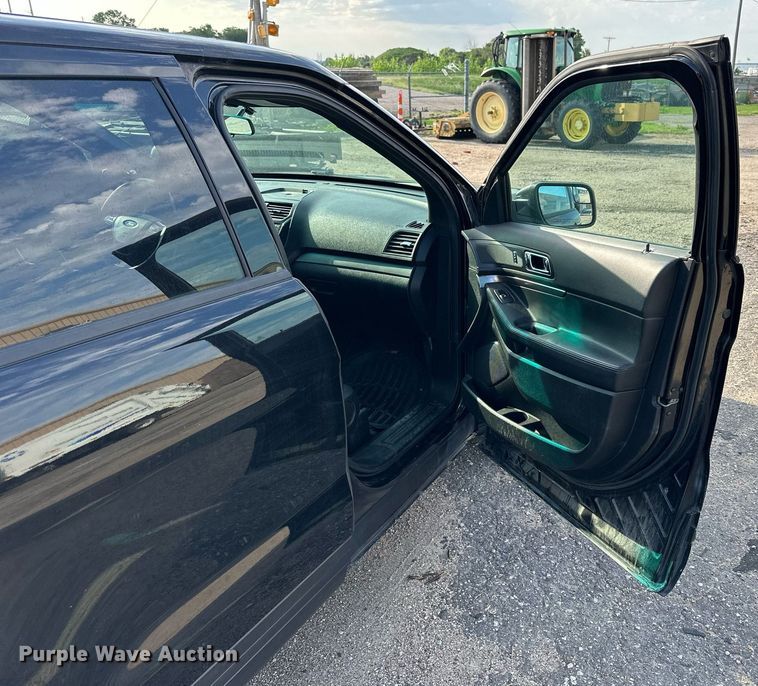 image for item NP9845 2017 Ford Explorer Police  SUV