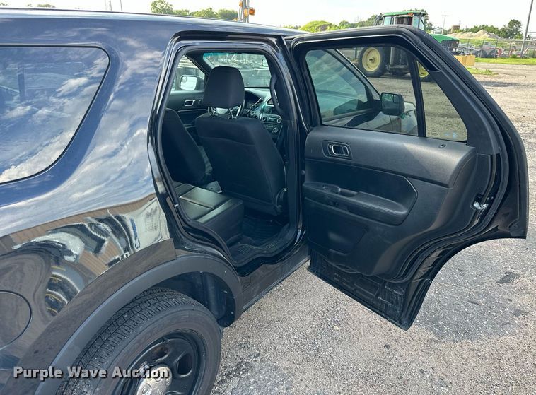 image for item NP9845 2017 Ford Explorer Police  SUV