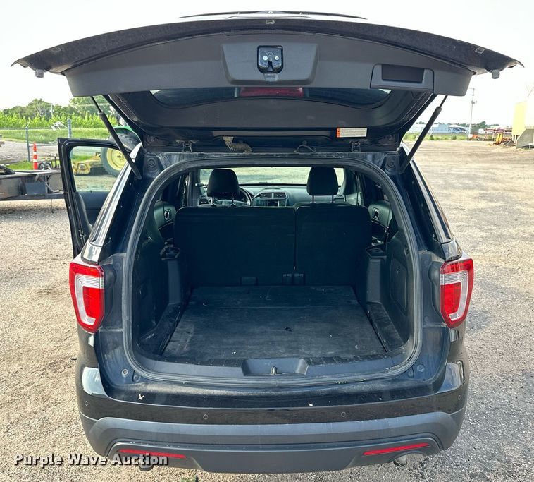 image for item NP9845 2017 Ford Explorer Police  SUV