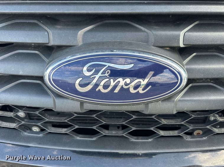 image for item NP9845 2017 Ford Explorer Police  SUV