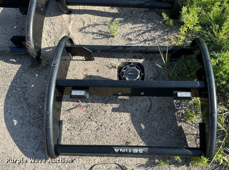 image for item NP9848 Emergency vehicle equipment