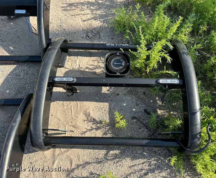 image for item NP9848 Emergency vehicle equipment