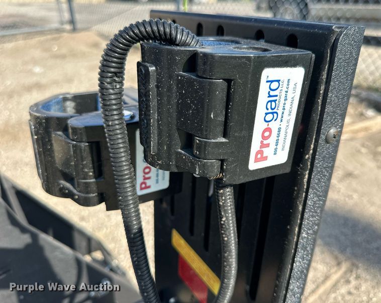 image for item NP9848 Emergency vehicle equipment