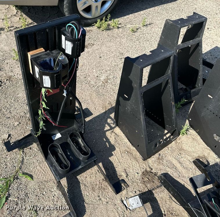 image for item NP9848 Emergency vehicle equipment