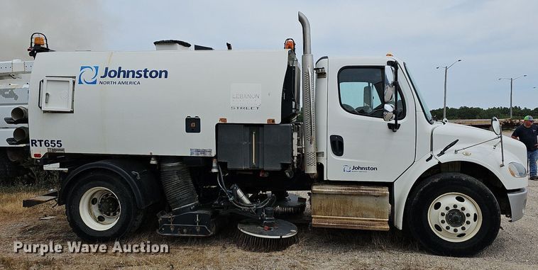 image for item NT9706 2016 Freightliner Business Class M2  street sweeper truck