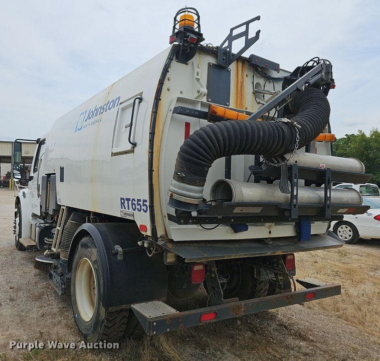 image for item NT9706 2016 Freightliner Business Class M2  street sweeper truck