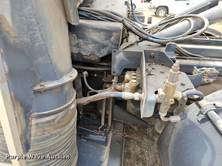 image for item NT9706 2016 Freightliner Business Class M2  street sweeper truck