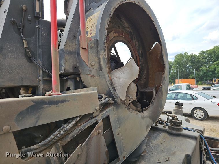 image for item NT9706 2016 Freightliner Business Class M2  street sweeper truck