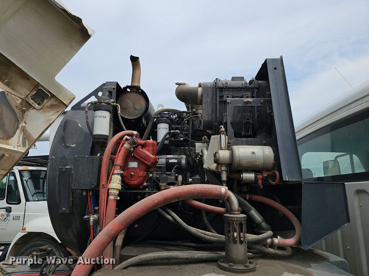 image for item NT9706 2016 Freightliner Business Class M2  street sweeper truck