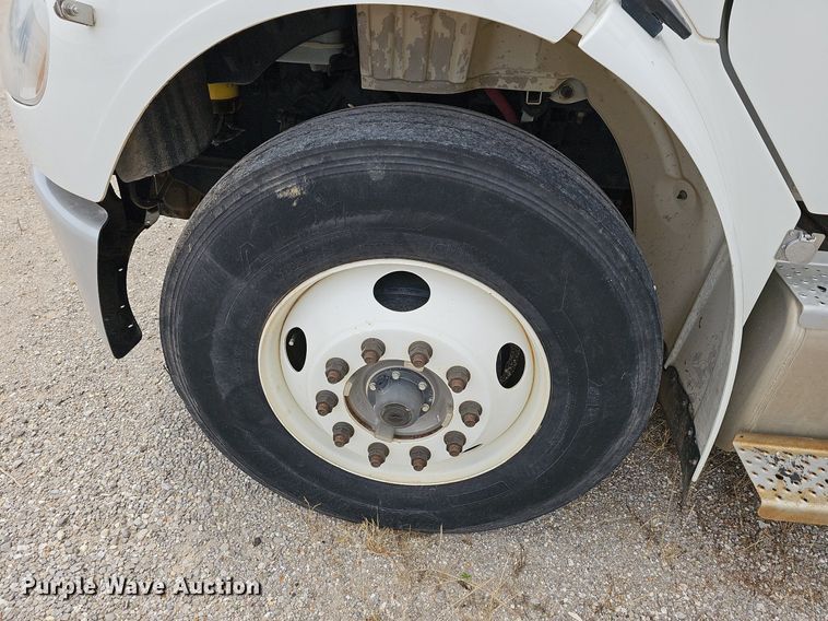 image for item NT9706 2016 Freightliner Business Class M2  street sweeper truck