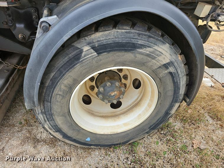 image for item NT9706 2016 Freightliner Business Class M2  street sweeper truck