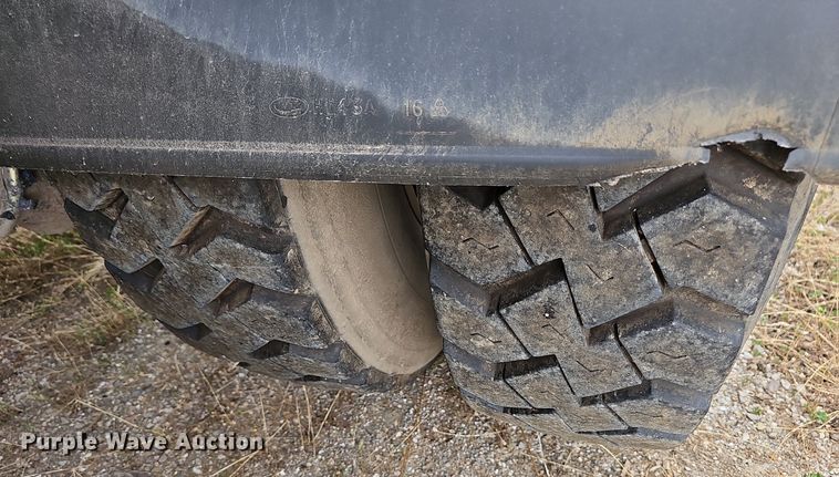 image for item NT9706 2016 Freightliner Business Class M2  street sweeper truck