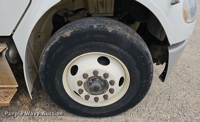 image for item NT9706 2016 Freightliner Business Class M2  street sweeper truck