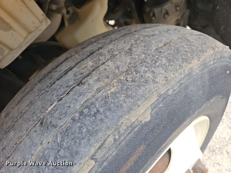 image for item NT9706 2016 Freightliner Business Class M2  street sweeper truck