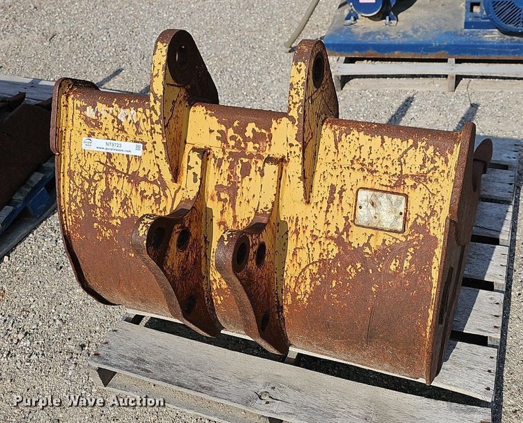 image for item NT9723 CP  backhoe bucket