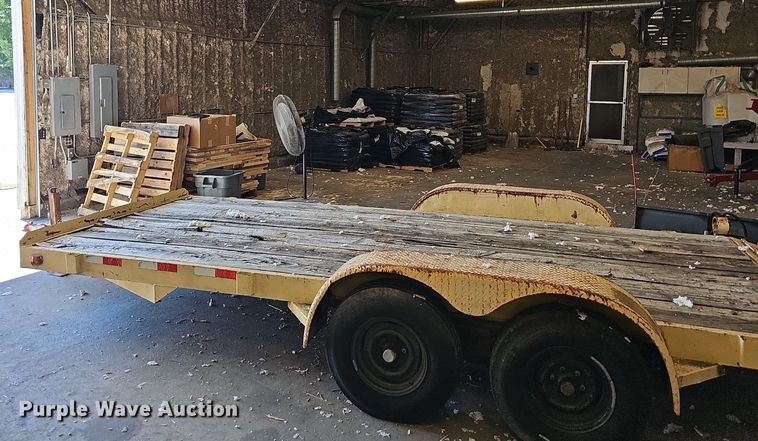 image for item NT9752 1987 Blue Diamond  utility trailer