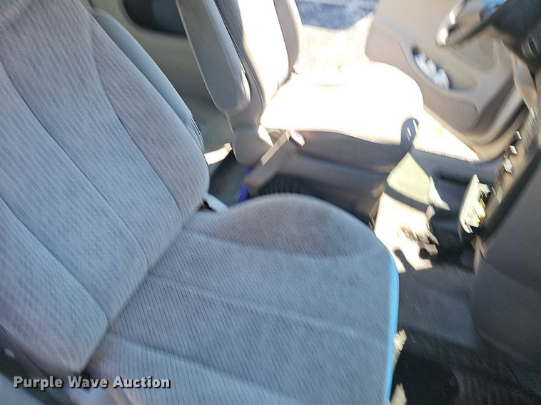 image for item NT9754 1998 Ford Windstar  van