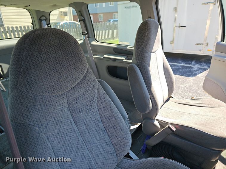 image for item NT9754 1998 Ford Windstar  van