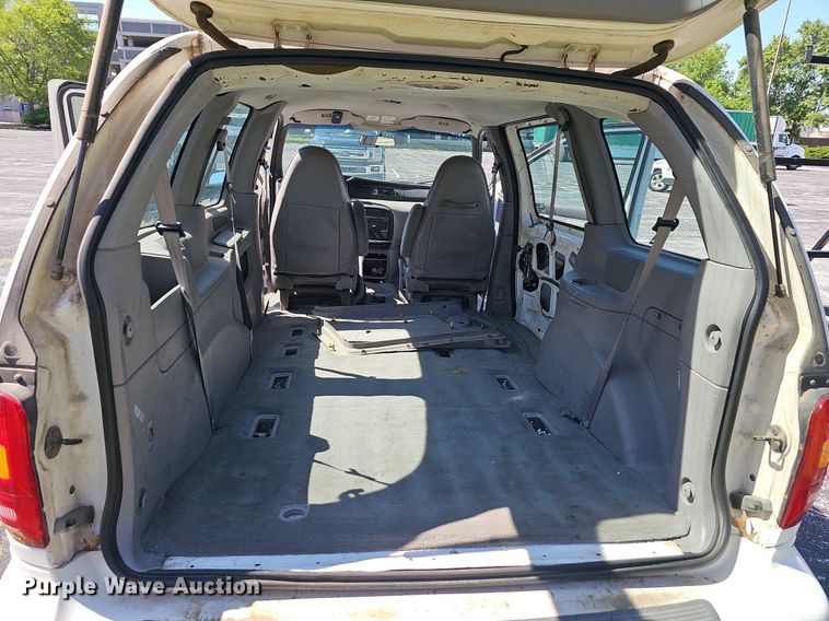 image for item NT9754 1998 Ford Windstar  van