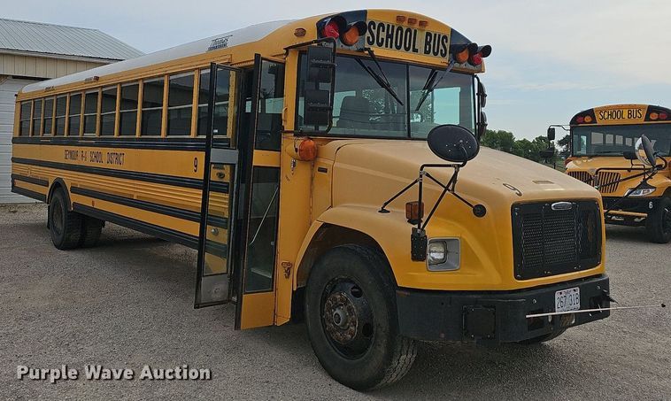 image for item NT9756 2005 Freightliner FS65  school bus