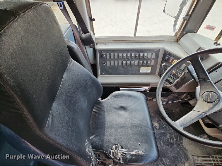 image for item NT9756 2005 Freightliner FS65  school bus