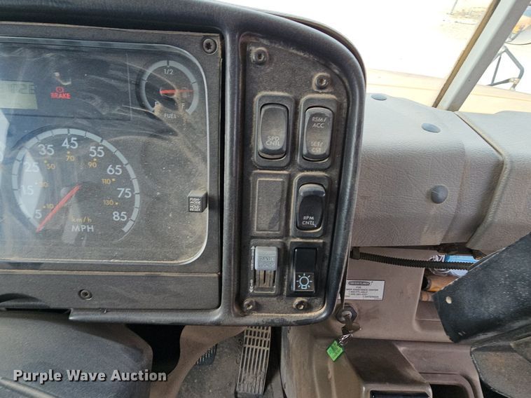 image for item NT9756 2005 Freightliner FS65  school bus