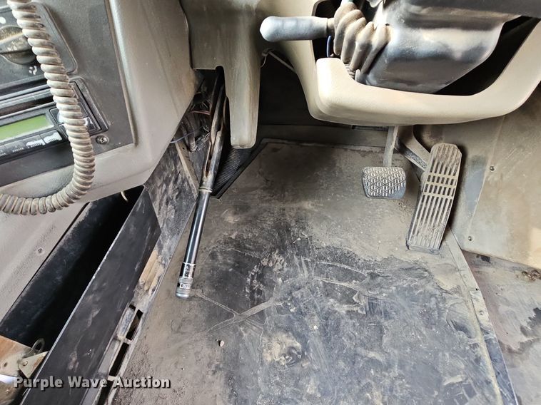 image for item NT9756 2005 Freightliner FS65  school bus