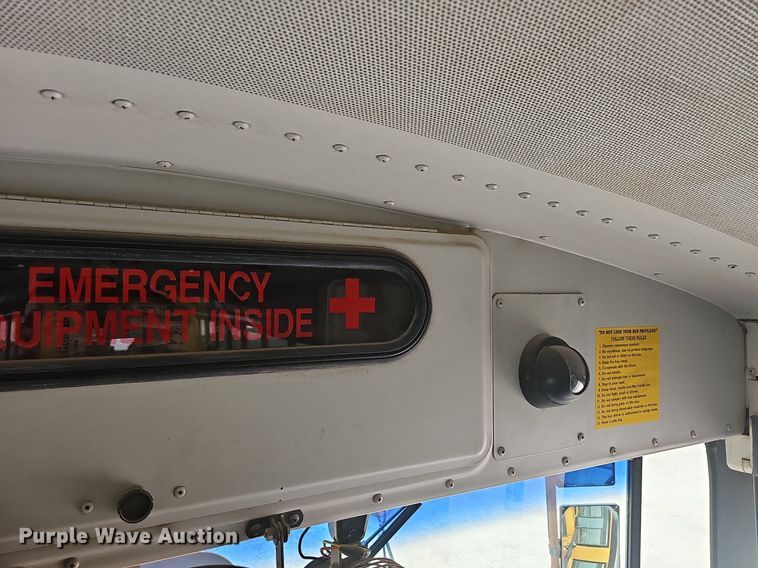 image for item NT9756 2005 Freightliner FS65  school bus