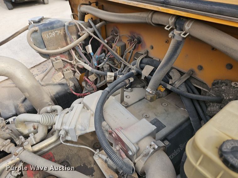 image for item NT9756 2005 Freightliner FS65  school bus