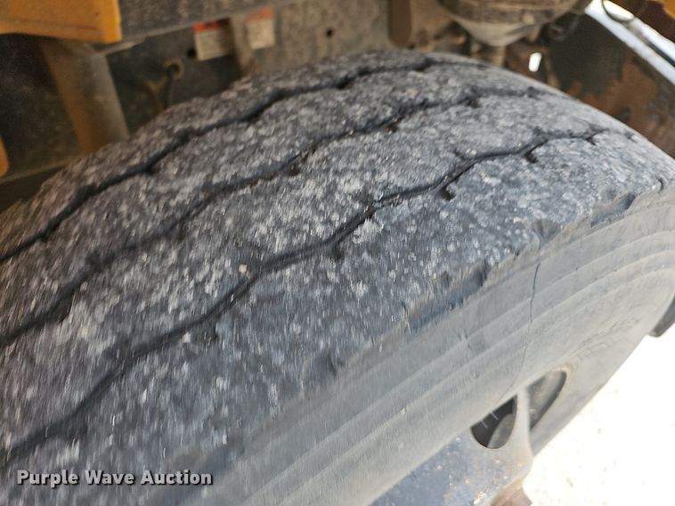 image for item NT9756 2005 Freightliner FS65  school bus