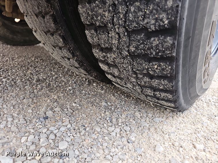 image for item NT9756 2005 Freightliner FS65  school bus