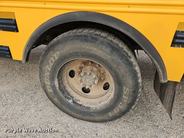 image for item NT9756 2005 Freightliner FS65  school bus
