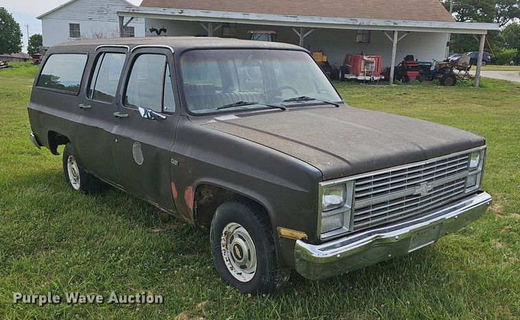 image for item NT9757 1984  Chevrolet Suburban  SUV