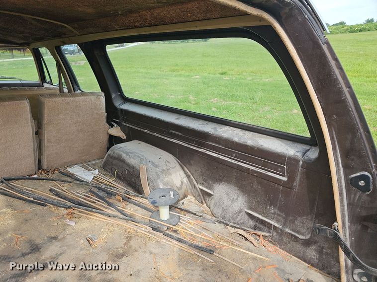 image for item NT9757 1984  Chevrolet Suburban  SUV