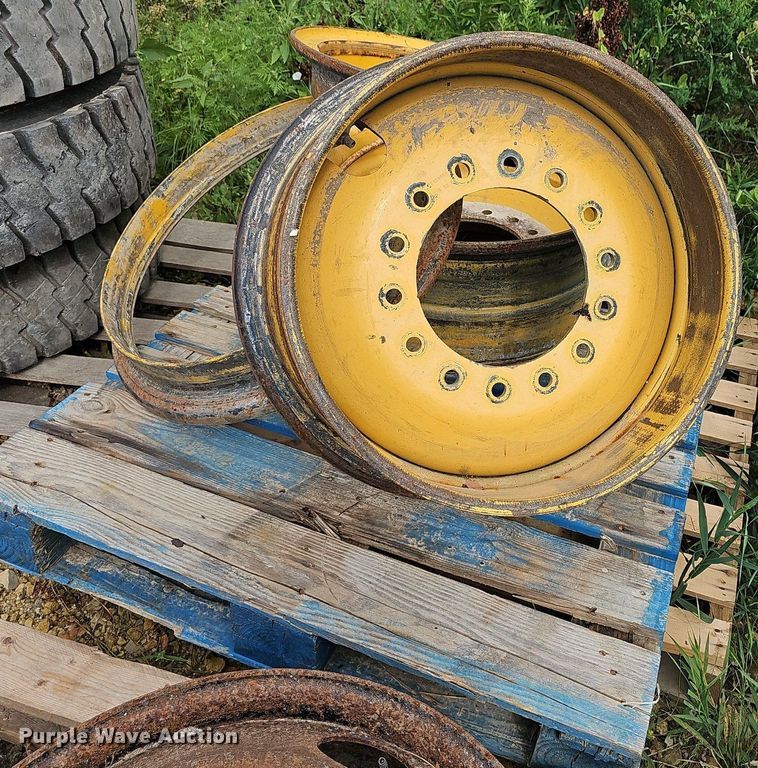 image for item NU9000 Truck parts