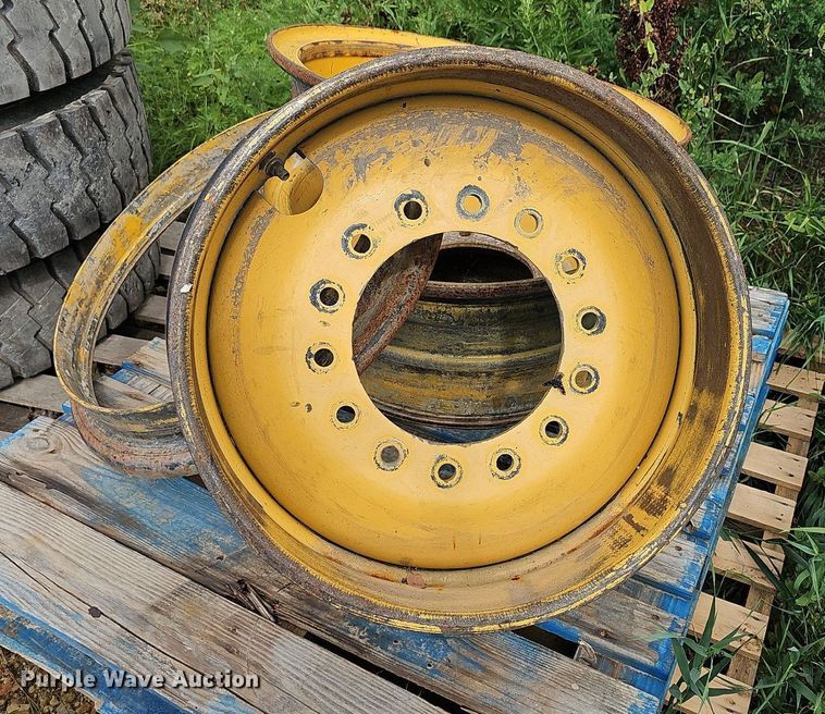 image for item NU9000 Truck parts