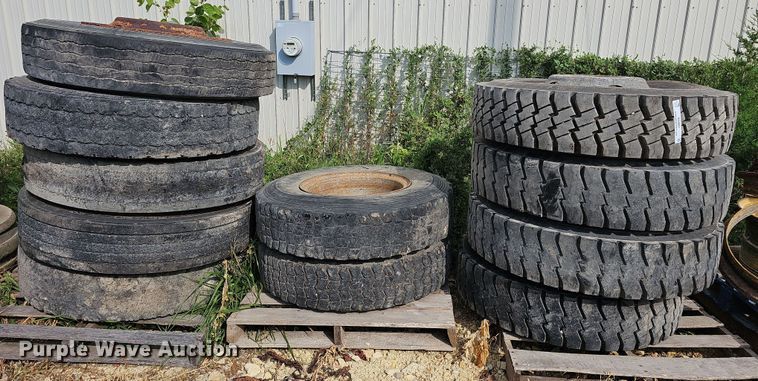 image for item NU9001 (11) tires and wheels
