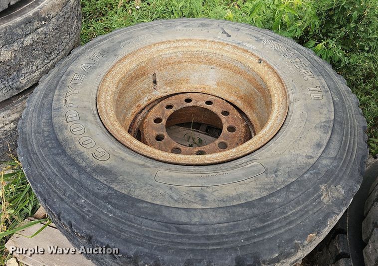 image for item NU9001 (11) tires and wheels