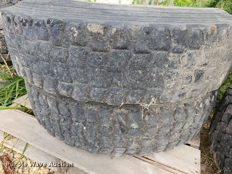 image for item NU9001 (11) tires and wheels