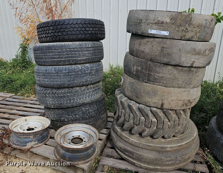 image for item NU9002 (12) tires