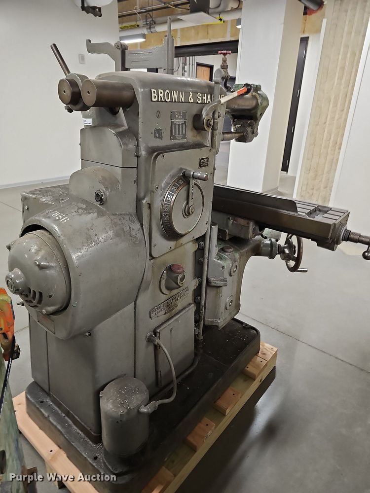 image for item NX9685 Brown & Sharpe No. 2 Plain  milling machine