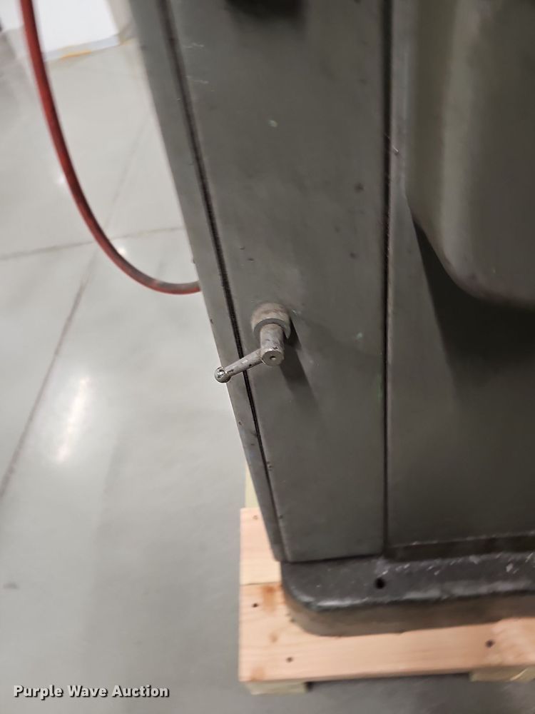 image for item NX9685 Brown & Sharpe No. 2 Plain  milling machine