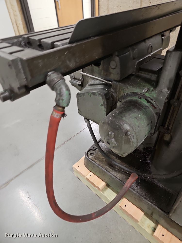 image for item NX9685 Brown & Sharpe No. 2 Plain  milling machine