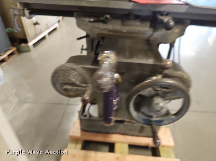 image for item NX9689 Milwaukee 2HL  milling machine