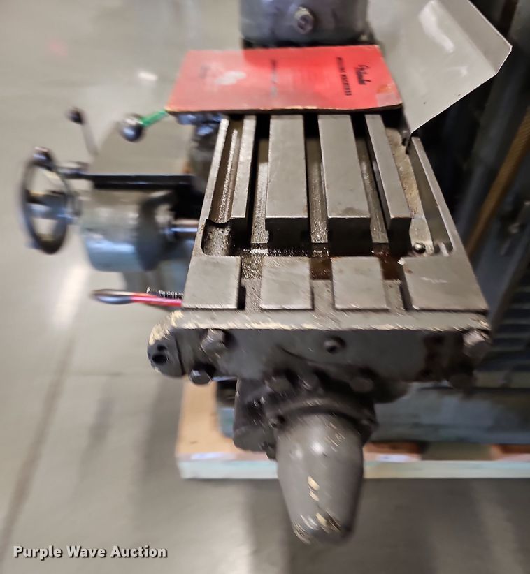 image for item NX9693 Milwaukee 2HL  milling machine