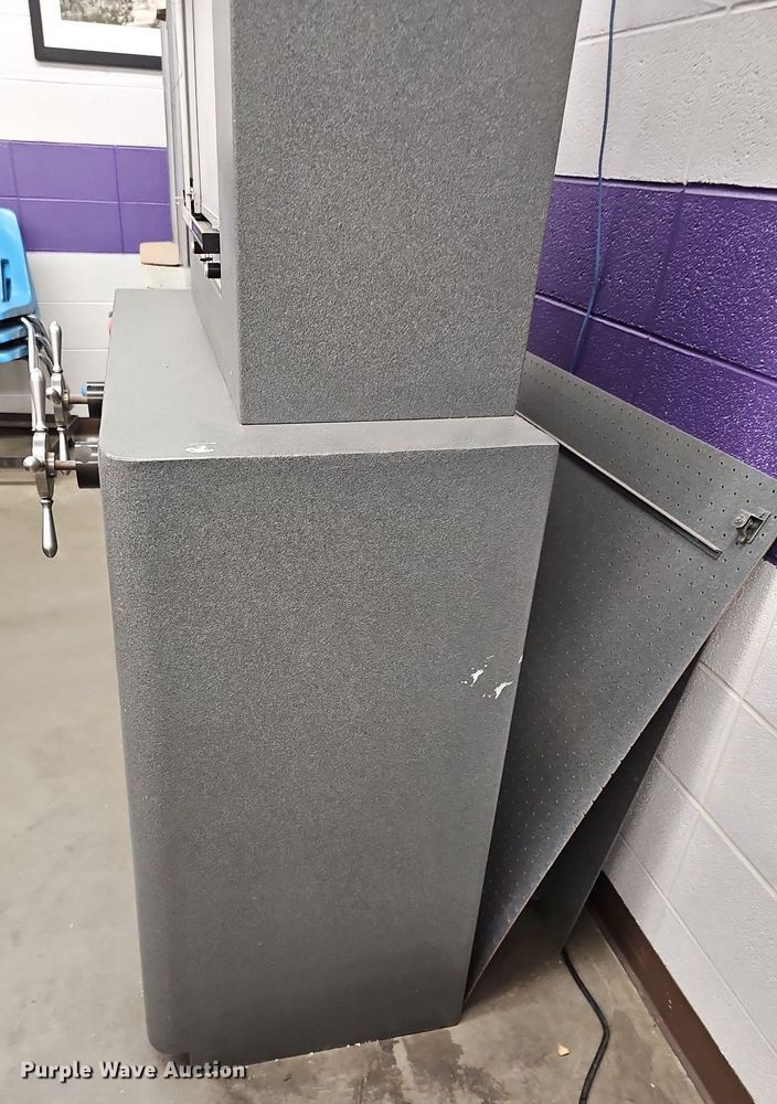 image for item NX9694 Tinius Olsen  testing machine